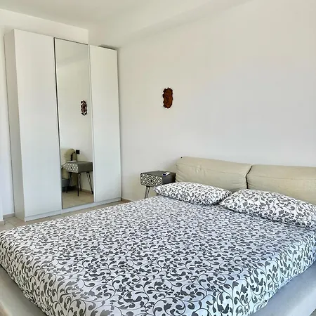 Jennas- Blue Apartment